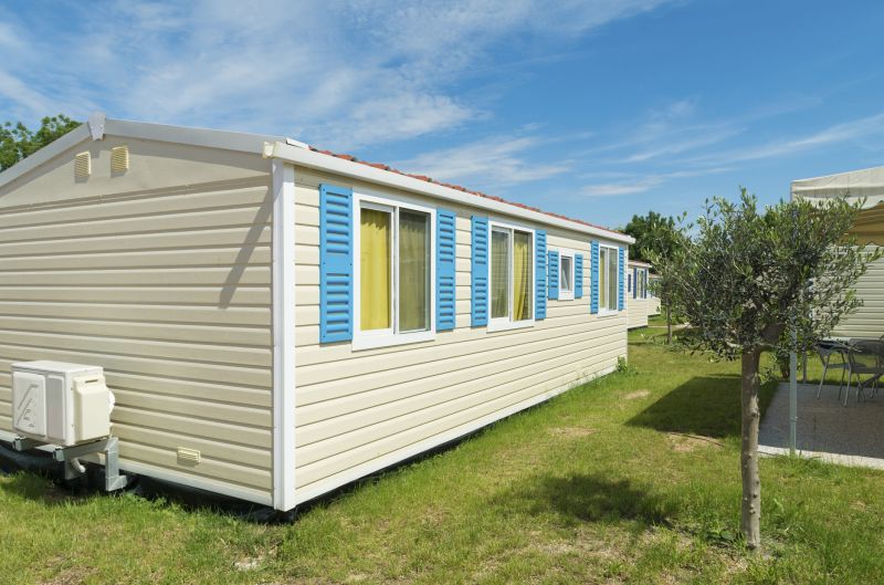 Mobile Home Insulating